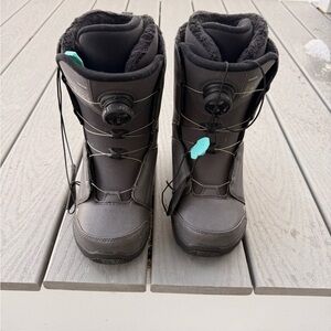 Women’s K2 snowboarding boots